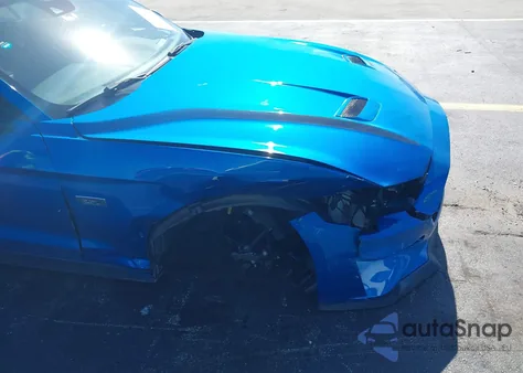 2021 Ford Mustang Ecoboost Premium z USA, uszkodzony, nr VIN 1FATP8UD1M5143428